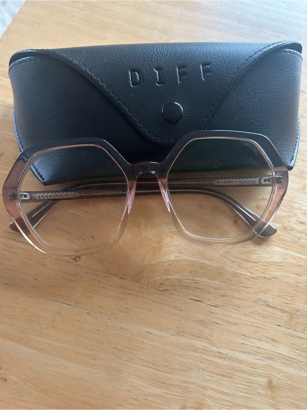 Diff Women's Pink Ombre Hexagon Sunglasses